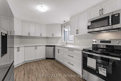 Photo 5 at 52 Corner Brook Trail, Rural Innisfil, Innisfil