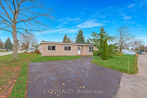 Photo 31 at 52 Corner Brook Trail, Rural Innisfil, Innisfil