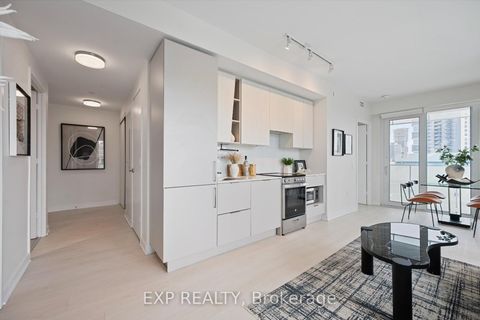 Photo 5 at 1403 - 3900 Confederation Parkway, City Centre, Mississauga