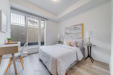 Photo 14 at 705 - 5 Steckley House Lane, Rural Richmond Hill, Richmond Hill