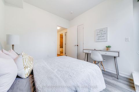 Photo 15 at 705 - 5 Steckley House Lane, Rural Richmond Hill, Richmond Hill