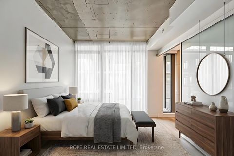 Photo 2 at 726 - 560 King Street W, Waterfront Communities C1, Toronto