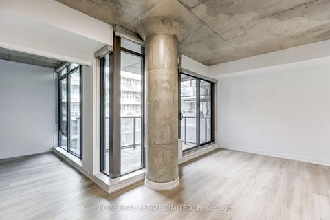 Photo 7 at 726 - 560 King Street W, Waterfront Communities C1, Toronto