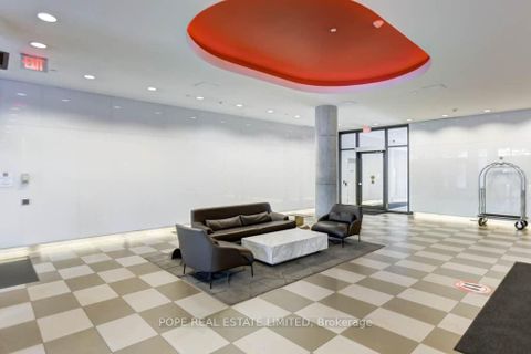 Photo 20 at 726 - 560 King Street W, Waterfront Communities C1, Toronto