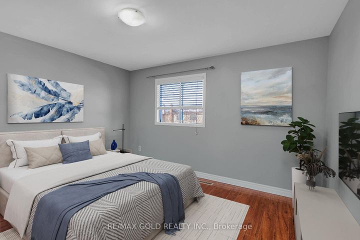 Photo 19 at 74 Radford Drive, Brampton North, Brampton