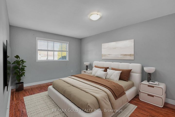 Photo 22 at 74 Radford Drive, Brampton North, Brampton