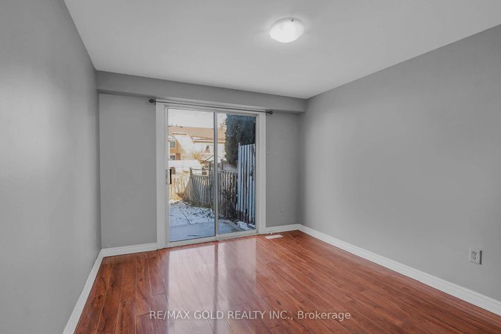 Photo 27 at 74 Radford Drive, Brampton North, Brampton