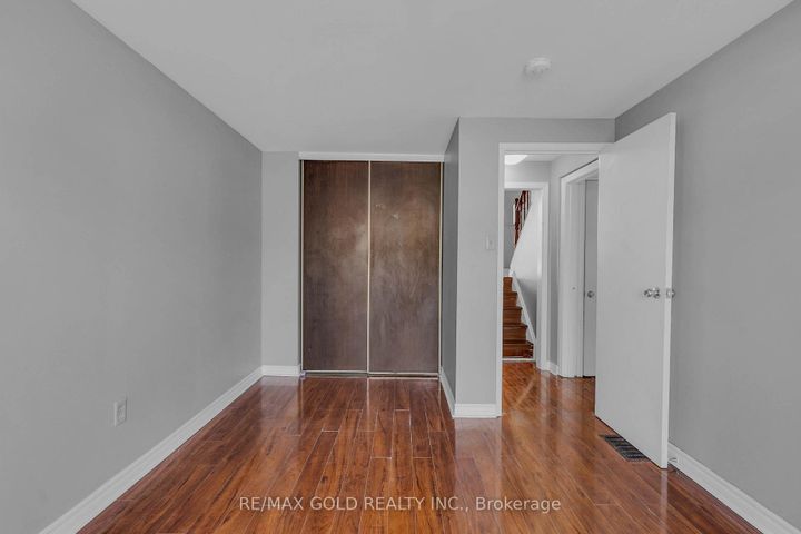 Photo 29 at 74 Radford Drive, Brampton North, Brampton