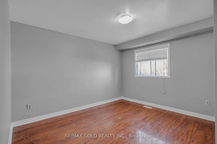 Photo 30 at 74 Radford Drive, Brampton North, Brampton