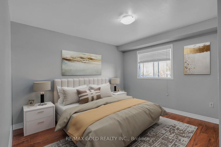 Photo 31 at 74 Radford Drive, Brampton North, Brampton