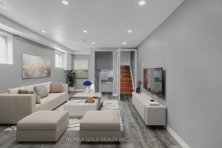 Photo 35 at 74 Radford Drive, Brampton North, Brampton