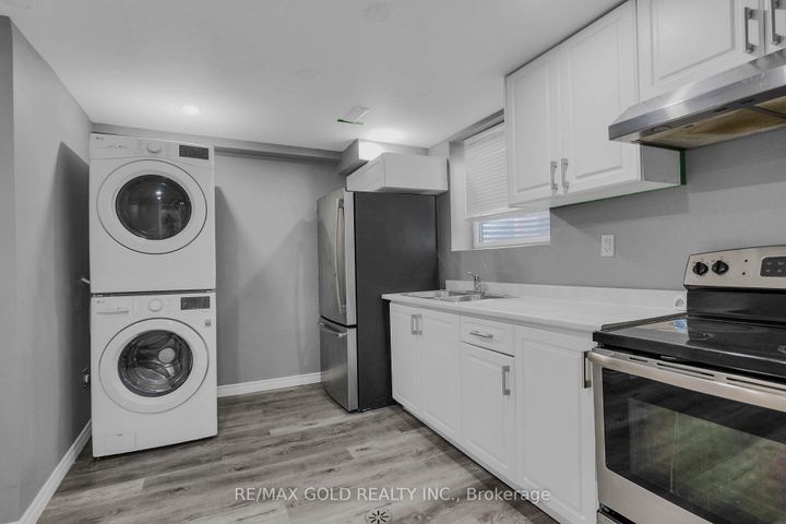 Photo 38 at 74 Radford Drive, Brampton North, Brampton