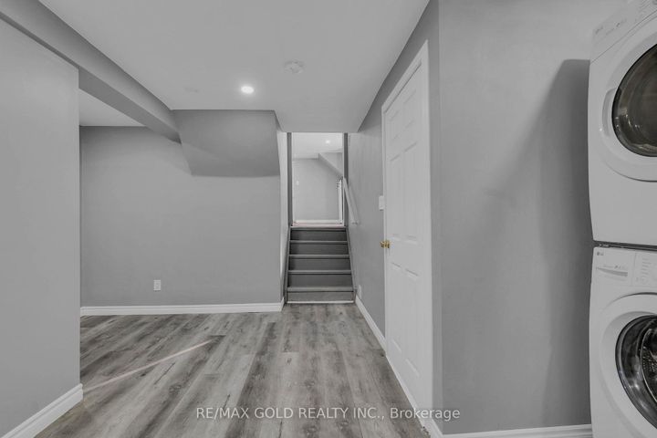 Photo 39 at 74 Radford Drive, Brampton North, Brampton