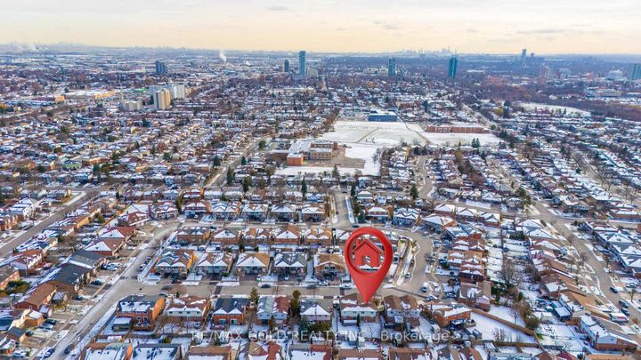 Photo 47 at 74 Radford Drive, Brampton North, Brampton