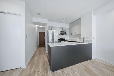 Photo 10 at 4502 - 35 Mariner Terrace, Waterfront Communities C1, Toronto