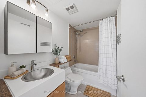 Photo 21 at 4502 - 35 Mariner Terrace, Waterfront Communities C1, Toronto