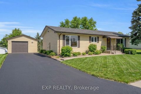 Photo 2 at 5 Inlet Court, Sutton & Jackson's Point, Georgina