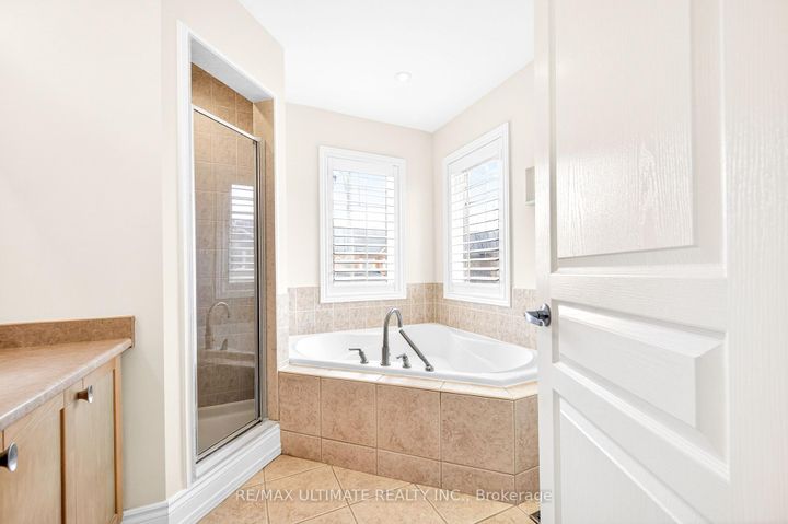 Photo 24 at 43 Pitney Avenue, Jefferson, Richmond Hill