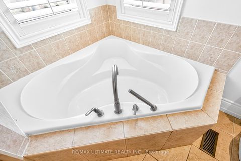 Photo 25 at 43 Pitney Avenue, Jefferson, Richmond Hill