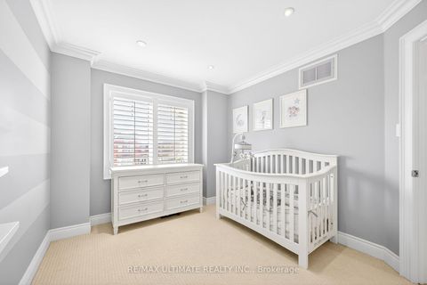 Photo 32 at 43 Pitney Avenue, Jefferson, Richmond Hill