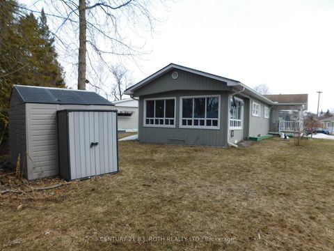 Photo 5 at 13 Recreation Drive, Rural Innisfil, Innisfil