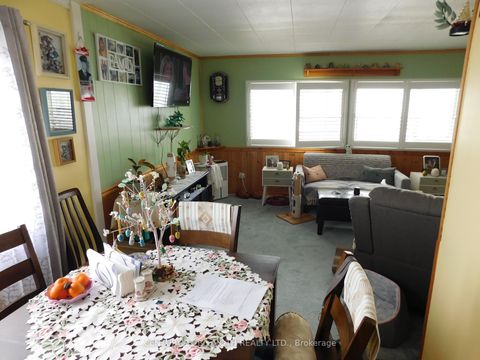 Photo 15 at 13 Recreation Drive, Rural Innisfil, Innisfil