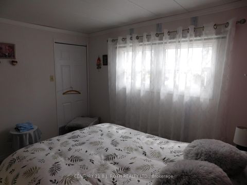 Photo 18 at 13 Recreation Drive, Rural Innisfil, Innisfil