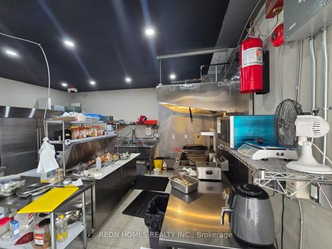 Photo 6 at 675 The Queensway, Queensway, Toronto