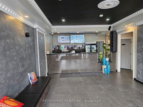 Photo 8 at 675 The Queensway, Queensway, Toronto