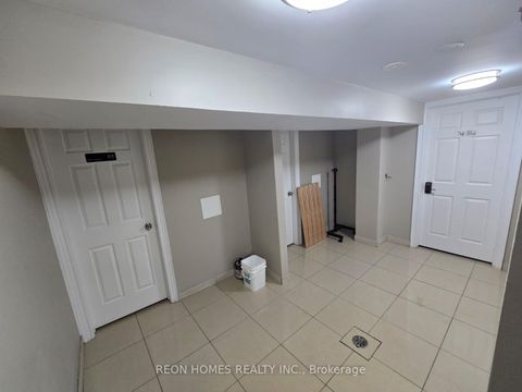 Photo 11 at 675 The Queensway, Queensway, Toronto