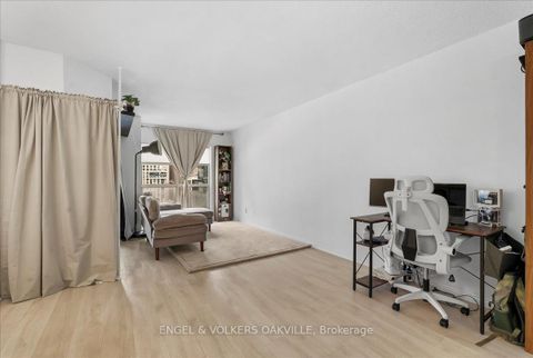 Photo 12 at 1811 - 25 The Esplanade, Waterfront Communities C8, Toronto