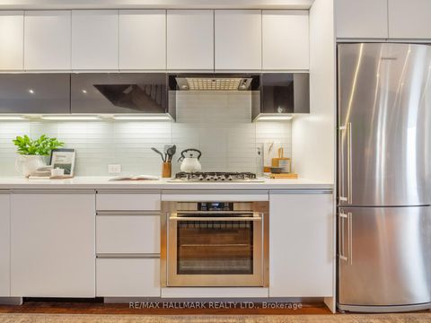 Photo 10 at 246B Scarborough Road, Danforth, Toronto