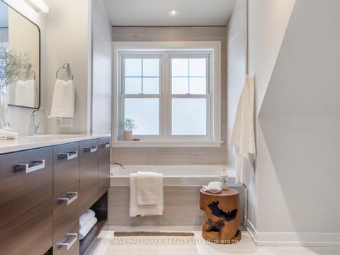 Photo 31 at 246B Scarborough Road, Danforth, Toronto