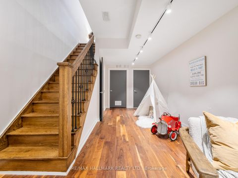 Photo 36 at 246B Scarborough Road, Danforth, Toronto