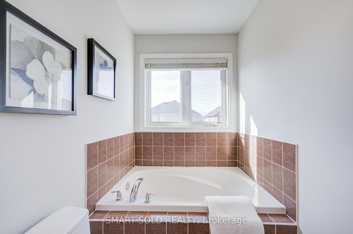 Photo 27 at 11 Borjana Boulevard, Patterson, Vaughan