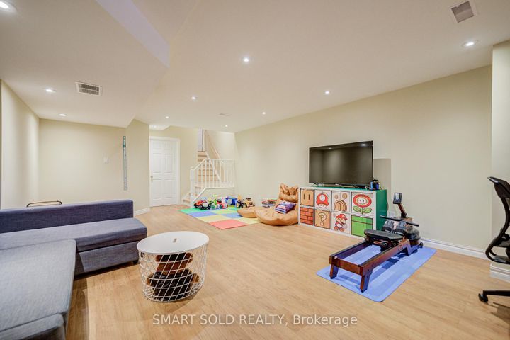 Photo 38 at 11 Borjana Boulevard, Patterson, Vaughan