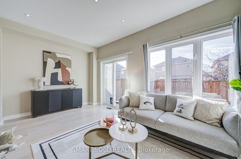 Photo 16 at 11 Borjana Boulevard, Patterson, Vaughan