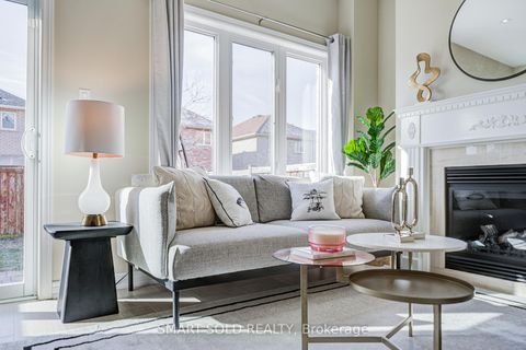 Photo 17 at 11 Borjana Boulevard, Patterson, Vaughan