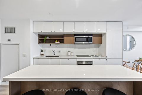 Photo 4 at 919 - 111 St Clair Avenue W, St. Clair, Toronto