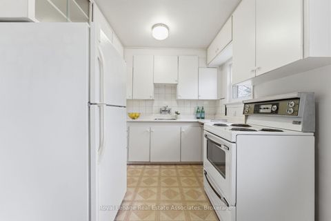 Photo 9 at 68 Gair Drive, Alderwood, Toronto