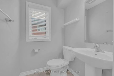 Photo 4 at 65 - 2500 Hill Rise Court, Windfields, Oshawa