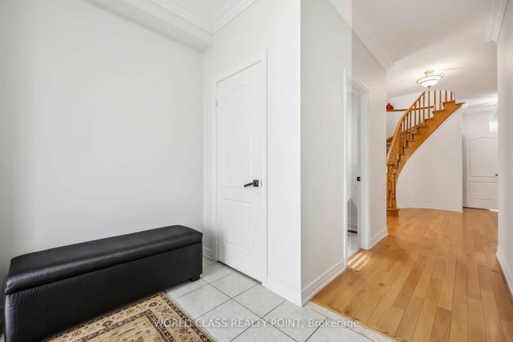 Photo 5 at 131 Lormel Gate, Vellore Village, Vaughan