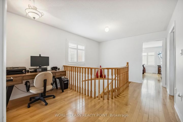 Photo 20 at 131 Lormel Gate, Vellore Village, Vaughan