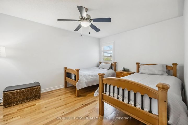 Photo 27 at 131 Lormel Gate, Vellore Village, Vaughan