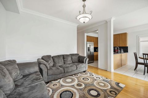 Photo 9 at 131 Lormel Gate, Vellore Village, Vaughan