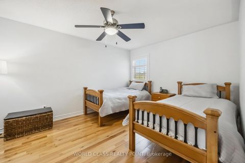 Photo 27 at 131 Lormel Gate, Vellore Village, Vaughan