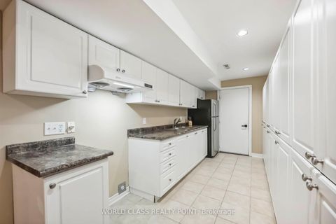 Photo 36 at 131 Lormel Gate, Vellore Village, Vaughan