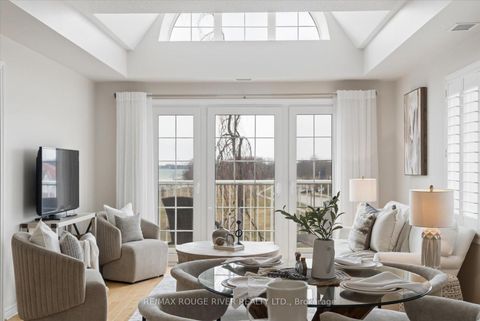 Photo 5 at 306 - 395 Lakebreeze Drive, Newcastle, Clarington