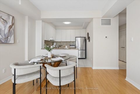 Photo 10 at 306 - 395 Lakebreeze Drive, Newcastle, Clarington