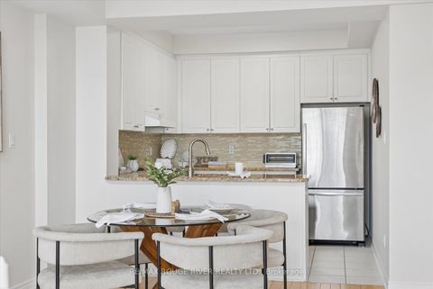 Photo 11 at 306 - 395 Lakebreeze Drive, Newcastle, Clarington